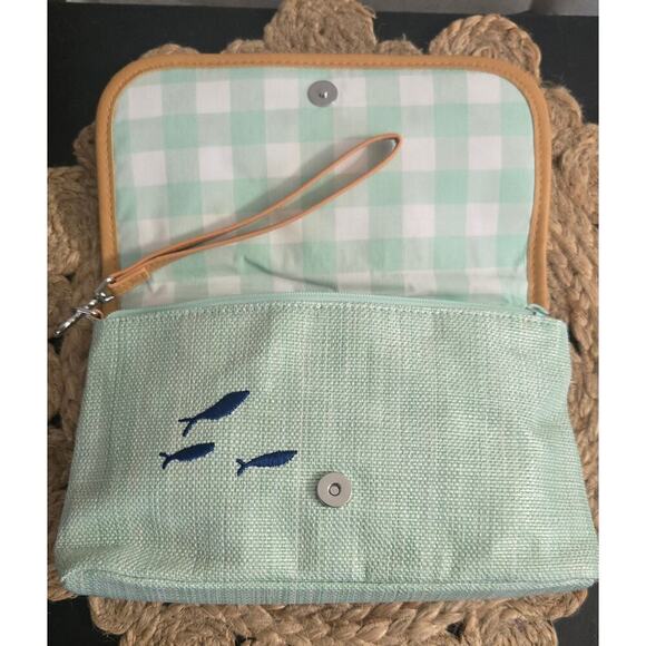 Vera Bradley Tropical Pattern Clutch Mint Green - Picture 4 of 7